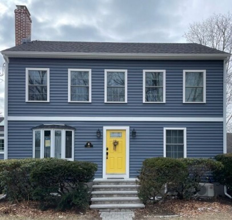 181 Christina St 1, Newton, MA 02461