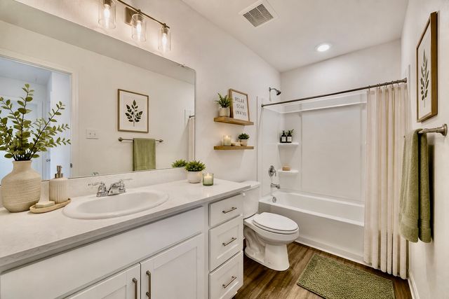 14200 Donahue Street, Pilot Point, TX 76258