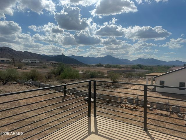 3835 W FOX Road, Laveen, AZ 85339