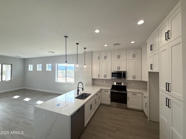 3835 W FOX Road, Laveen, AZ 85339