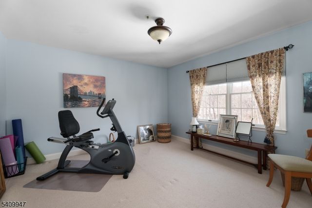 25 Golf View Dr, Franklin Twp., NJ 08540