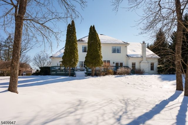 25 Golf View Dr, Franklin Twp., NJ 08540