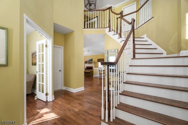 25 Golf View Dr, Franklin Twp., NJ 08540