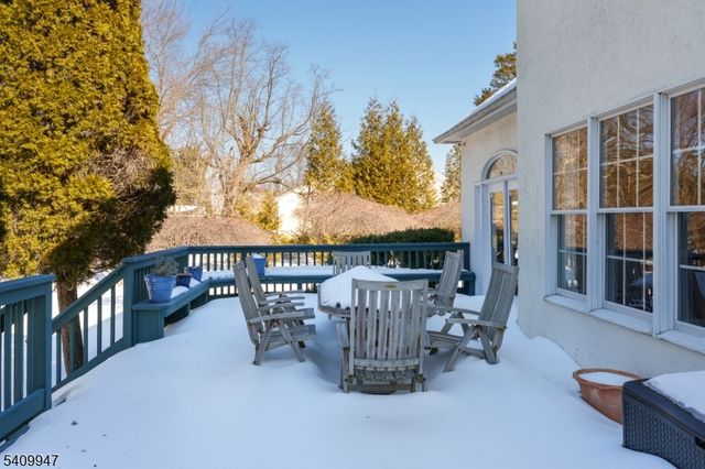 25 Golf View Dr, Franklin Twp., NJ 08540