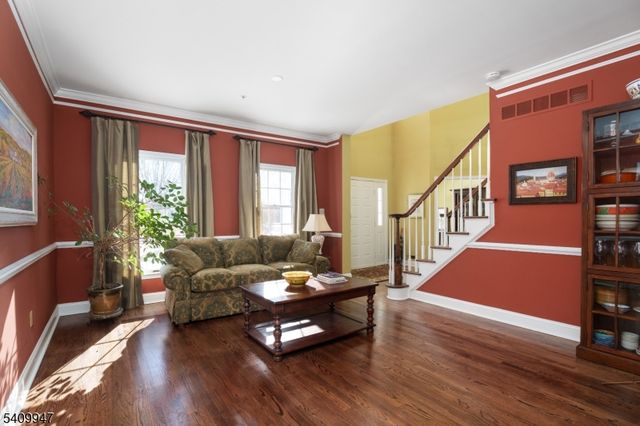 25 Golf View Dr, Franklin Twp., NJ 08540