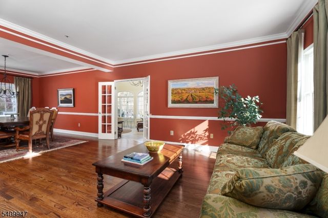 25 Golf View Dr, Franklin Twp., NJ 08540