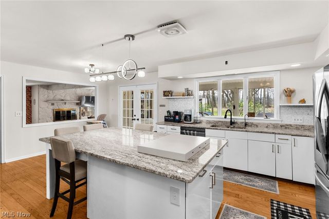1969 Twin Oaks Drive, Girard, OH 44420
