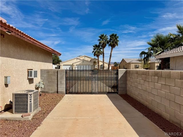 5159 S Amber Sands Drive, Fort Mohave, AZ 86426