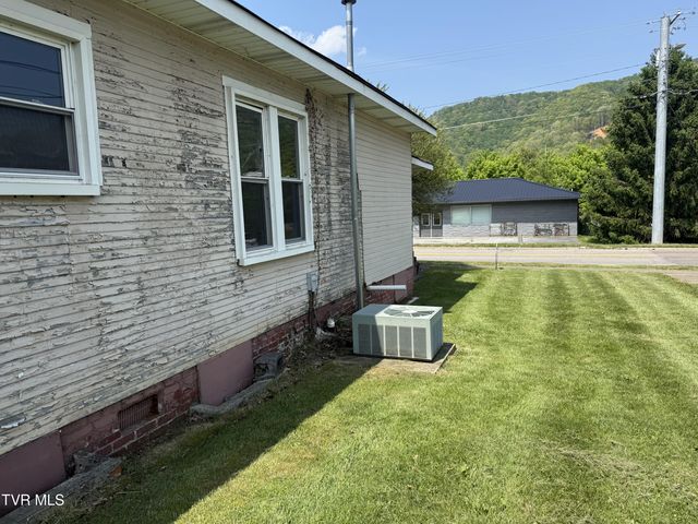 656 North Main Avenue, Erwin, TN 37650