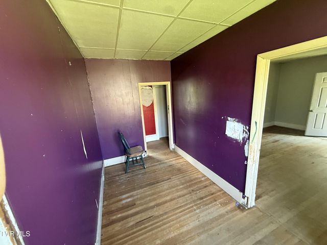 656 North Main Avenue, Erwin, TN 37650