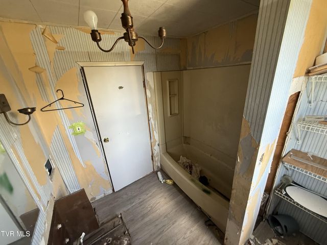 656 North Main Avenue, Erwin, TN 37650