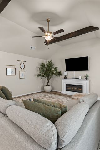 6807 S Indianwood Avenue W, Broken Arrow, OK 74011