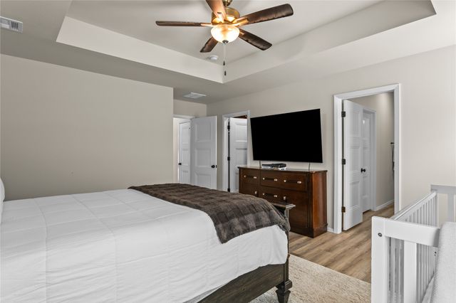 6807 S Indianwood Avenue W, Broken Arrow, OK 74011