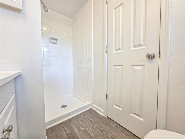 3 Woodlake Court, Greensboro, NC 27406
