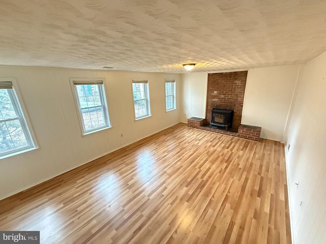 12003 SKIPJACK CT, Woodbridge, VA 22192