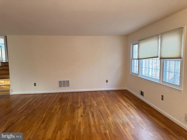 12003 SKIPJACK CT, Woodbridge, VA 22192