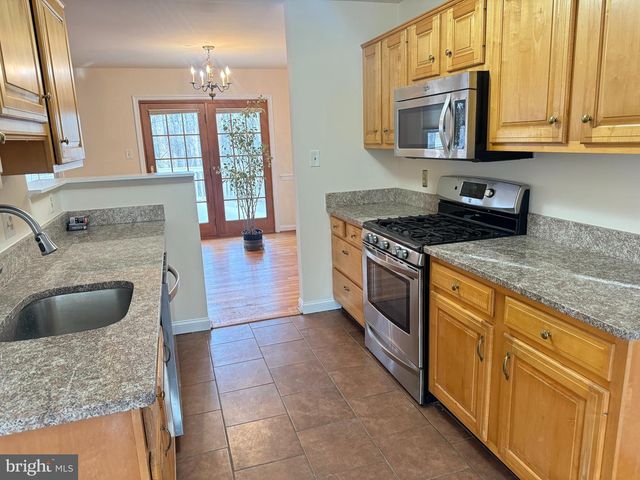 12003 SKIPJACK CT, Woodbridge, VA 22192