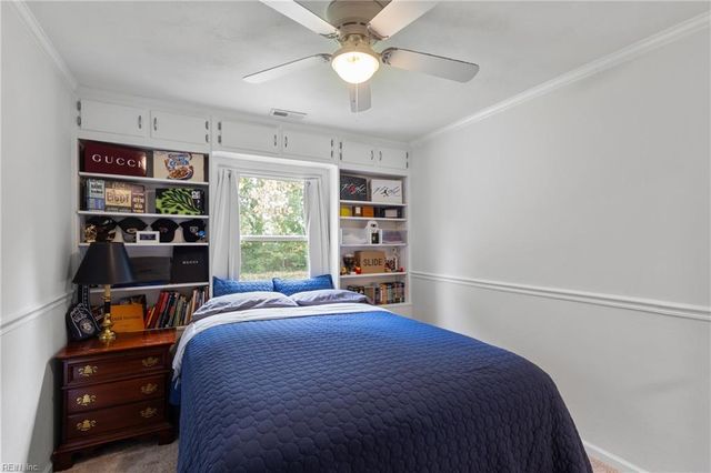 1715 Holly View DR, Gloucester Point, VA 23062