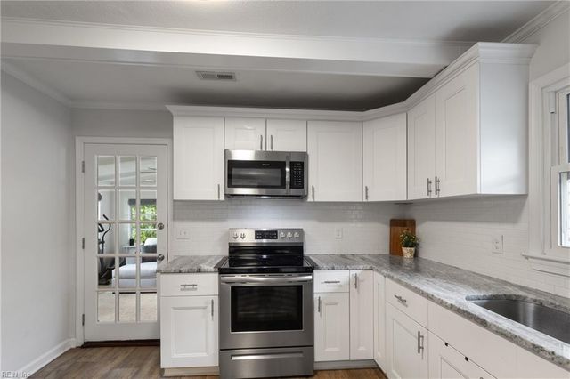 1715 Holly View DR, Gloucester Point, VA 23062