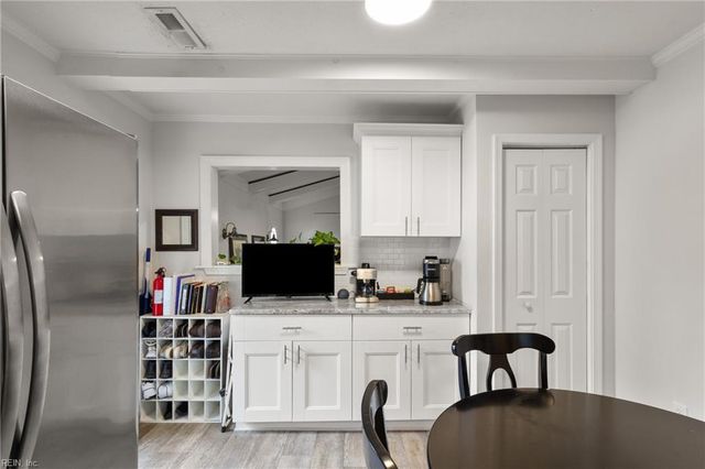1715 Holly View DR, Gloucester Point, VA 23062