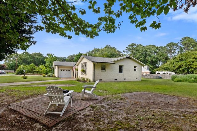 1715 Holly View DR, Gloucester Point, VA 23062