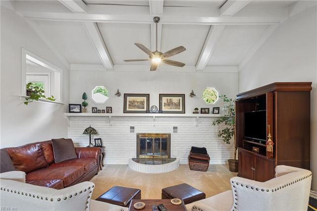 1715 Holly View DR, Gloucester Point, VA 23062