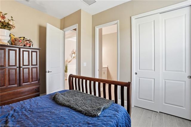 17120 Serengeti CIR, Alva, FL 33920