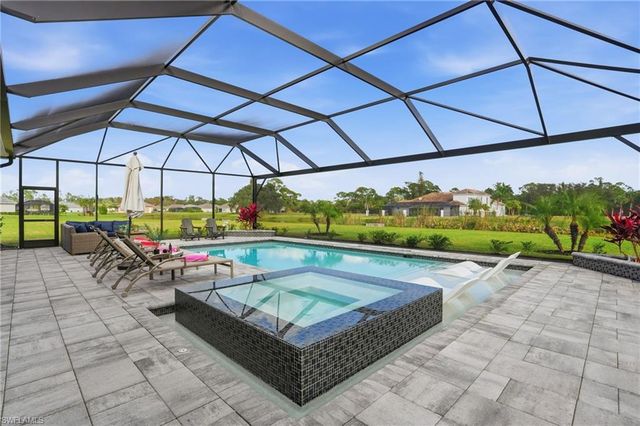 17120 Serengeti CIR, Alva, FL 33920