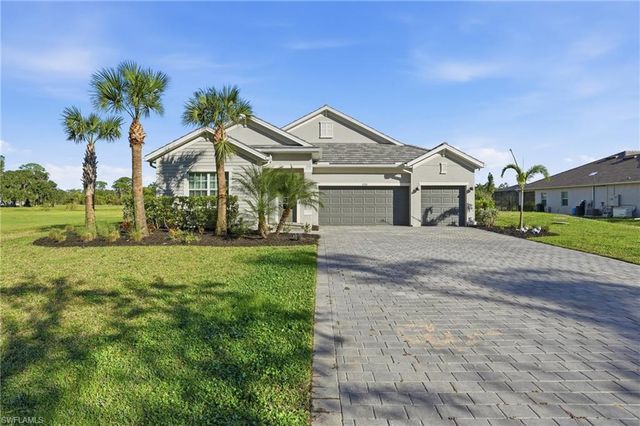 17120 Serengeti CIR, Alva, FL 33920