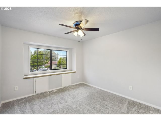 2856 Se MEL Ct, Hillsboro, OR 97123