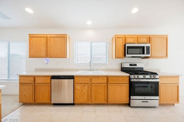 2332 Thornwood Castle Drive, Laughlin, NV 89029