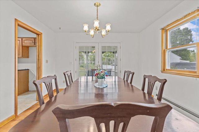 29 Drury Drive, Essex Junction, VT 05452