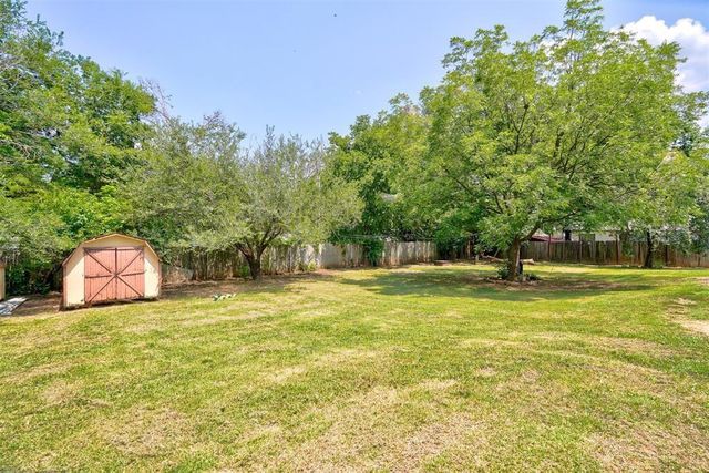 1602 Boren Boulevard, Seminole, OK 74868