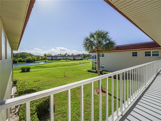 67 Royal Oak Drive 206, Vero Beach, FL 32962