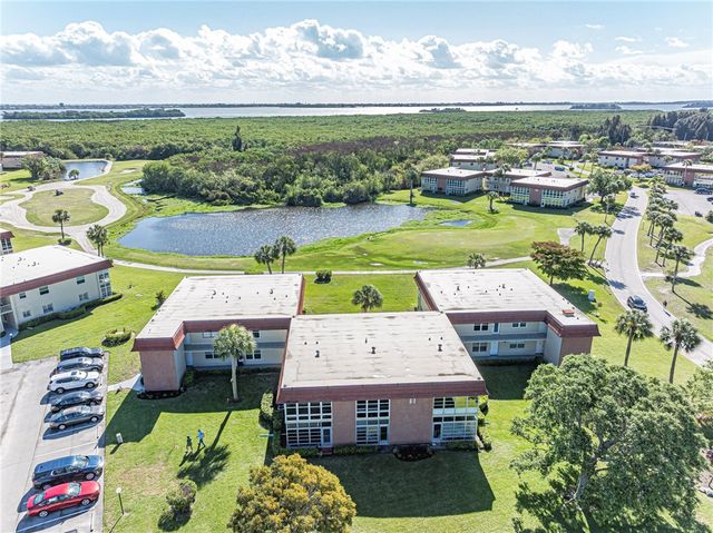 67 Royal Oak Drive 206, Vero Beach, FL 32962