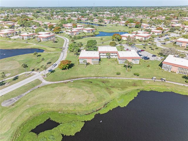 67 Royal Oak Drive 206, Vero Beach, FL 32962