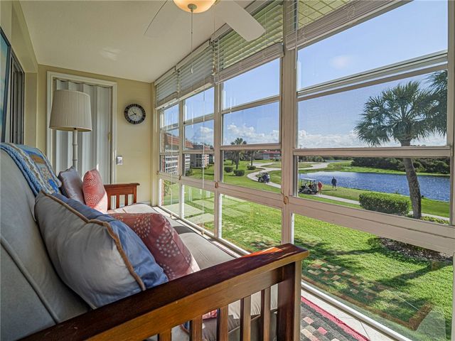 67 Royal Oak Drive 206, Vero Beach, FL 32962