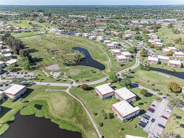 67 Royal Oak Drive 206, Vero Beach, FL 32962