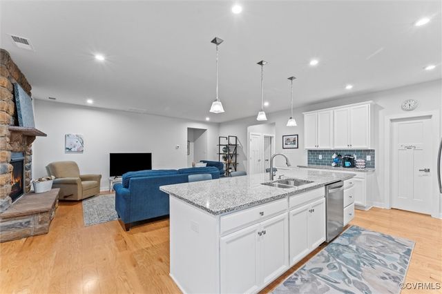 3619 Seaford Crossing Dr, Midlothian, VA 23113