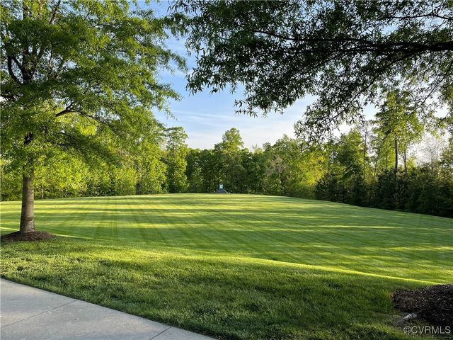 3619 Seaford Crossing Dr, Midlothian, VA 23113