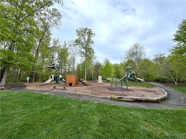 3619 Seaford Crossing Dr, Midlothian, VA 23113