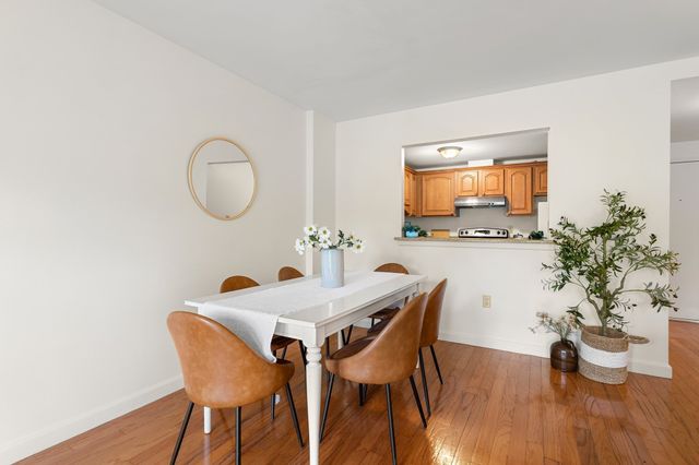 1 Watermill Pl 426, Arlington, MA 02476