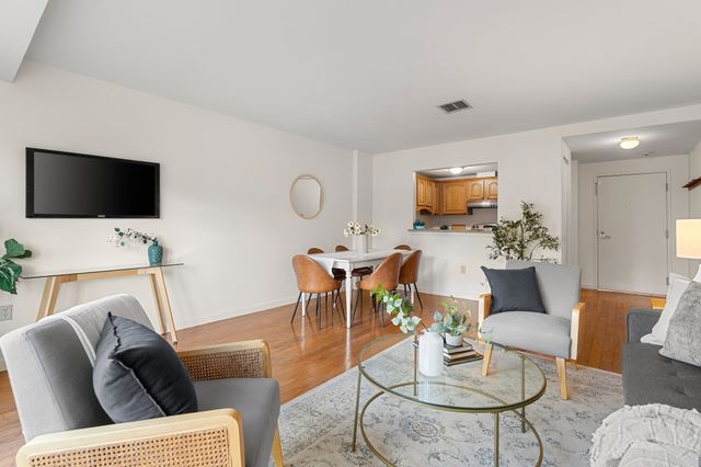 1 Watermill Pl 426, Arlington, MA 02476