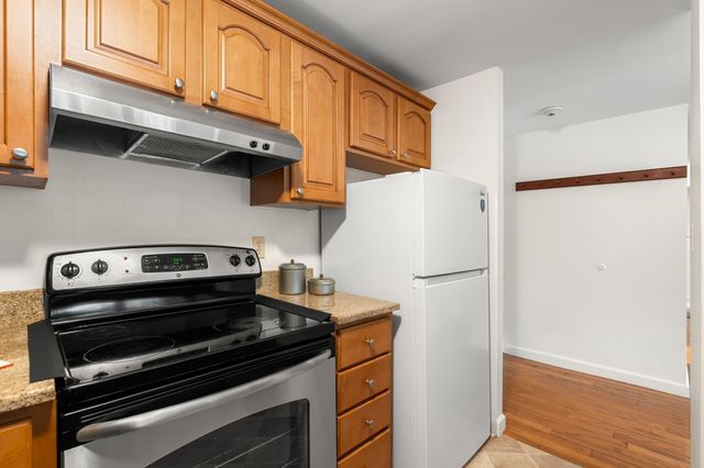 1 Watermill Pl 426, Arlington, MA 02476