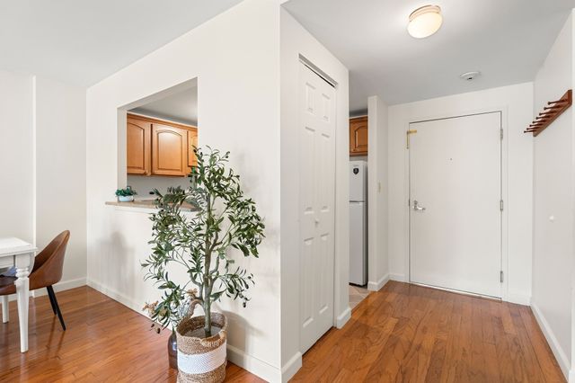 1 Watermill Pl 426, Arlington, MA 02476