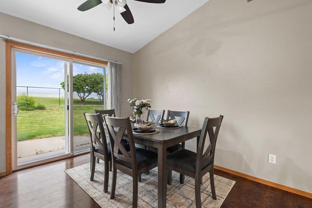 1085 GRASSYMEADOW LANE, Menasha, WI 54952