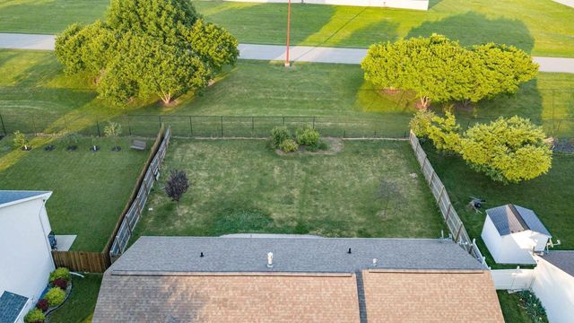1085 GRASSYMEADOW LANE, Menasha, WI 54952