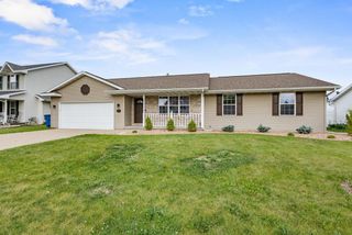 1085 GRASSYMEADOW LANE, Menasha, WI 54952