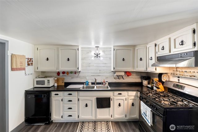 209 Drews Prairie Road, Toledo, WA 98591