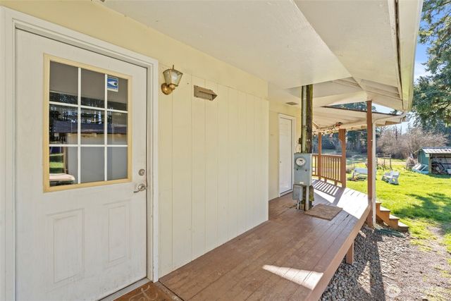 209 Drews Prairie Road, Toledo, WA 98591